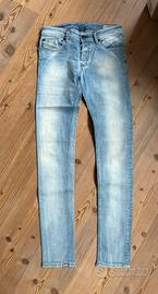 Jeans in denim Diesel “Sleenker”