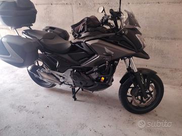 Honda NC x 750