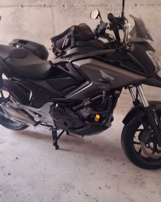 Honda NC x 750