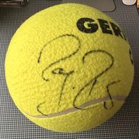 Palla gigante  autografata  Roger Federer a mano