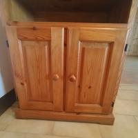 Mobiletto in legno