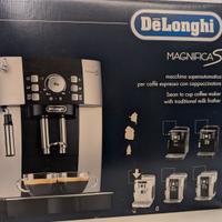 macchina per caffè De Longhi Magnifica S