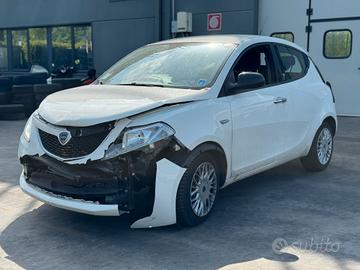 LANCIA YPSILON per ricambi usati 169A4000
