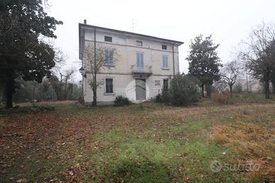 VILLA SINGOLA A SAN GIORGIO BIGARELLO