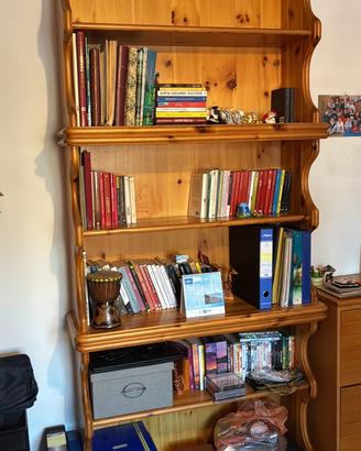 Libreria in legno massello
