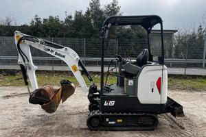 MINIESCAVATORE BOBCAT E19