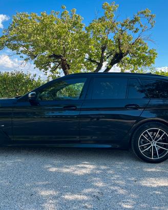 Bmw serie 520d touring xdrive msport gancio traino
