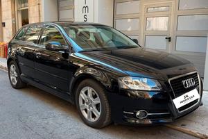 Audi A3 1.6 TDI Aut - 105 CV