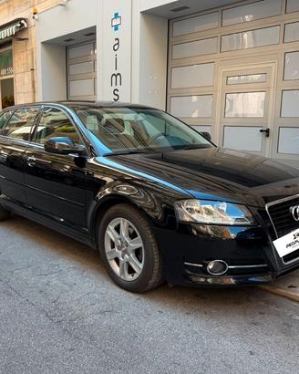 Audi A3 1.6 TDI Aut - 105 CV