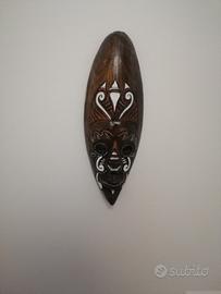 Maschera Indonesiana in legno 