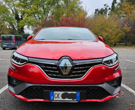 Renault Megane Plug-In Hybrid R.S. Line