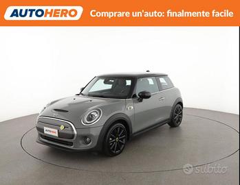 MINI Cooper SE YV18008