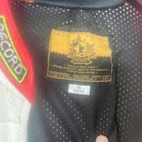 Tuta intera per moto da pista.