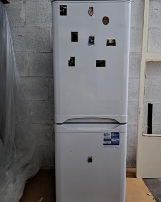 Frigirifero combinato Indesit