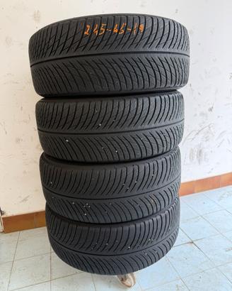 Gomme M+S 245 45 19   102   Michelin