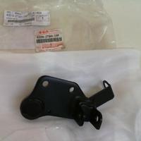 SUPPORTO POGGIAPIEDE DX GUIDA SUZUKI DL 650