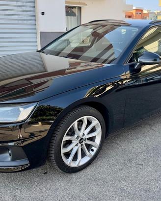 Audi A4 Avant 35 TDI/163 CV S tronic Business Adva