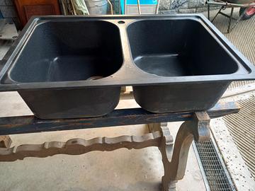 Lavandino cucina nero