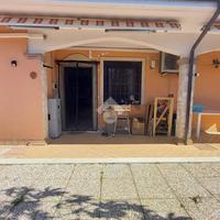 VILLA A SCHIERA A ARDEA