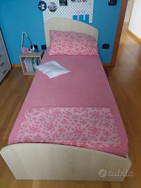 letto singolo con materasso