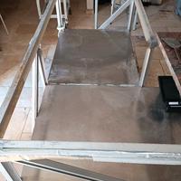struttura in ferro base x tavolo a L 