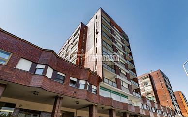 TRILOCALE COMODO AI SERVIZI!!