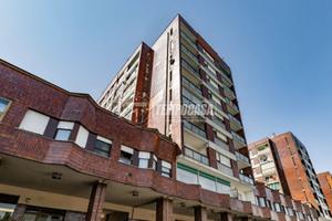 TRILOCALE COMODO AI SERVIZI!!