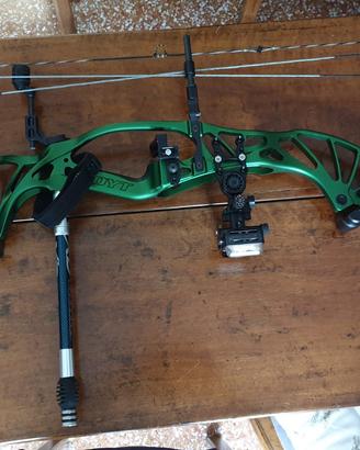 ARCO COMPOUND HOYT PREVAIL