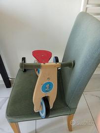 Triciclo in legno