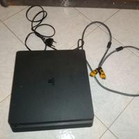 PS4 slim usata
