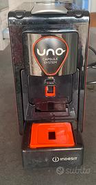 Macchina a caffè capsule uno system lndesit