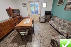Appartamento Arredato Con Cortile Viale Aldo Moro