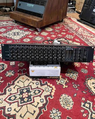 Roland Mixer M-12E mixer analogico