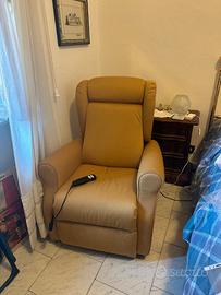 poltrona relax alza persona  automatizzata