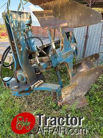 ARATRO 2 CORPI BIVOMERE VOLTAORECCHIO TRATTORE AGR