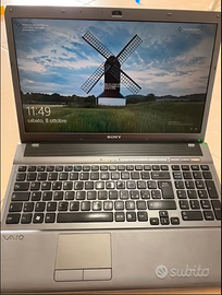 Sony Vaio VPCF11J1E PCG-81112M