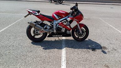 Yamaha YZF R6 del 2002