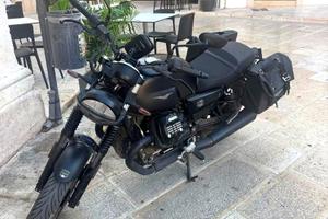 Moto Guzzi V7 Stone 2025 3000km + borse originali