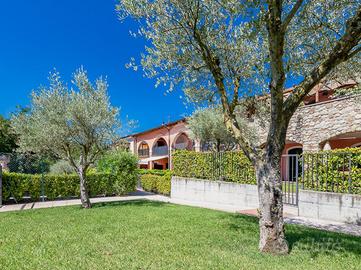 2 LOCALI A COSTERMANO