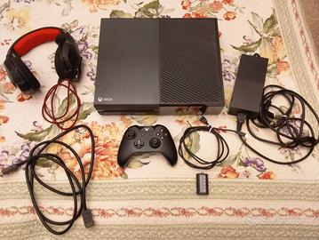 Xbox One completa di accessori 