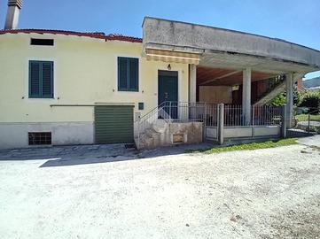3 LOCALI A SPOLETO
