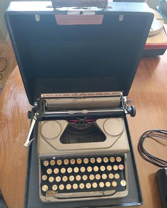 macchina da scrivere Olivetti modello 9 anni 30-40