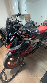 Aprilia Tuono 1100 Factory