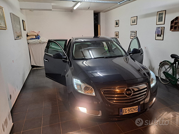 Opel insignia 2.0 sw 160cv Automatica-Navigatore