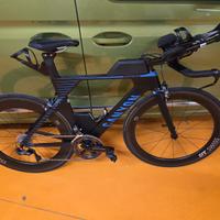 Canyon Speedmax CF tg S per triathlon o cronometro