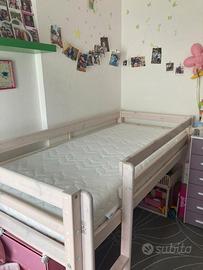 Letto rialzato cameretta bimbi