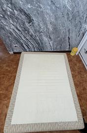 Letto a una piazza e mezza beige chiaro/crema