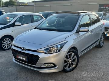 Hyundai i20 1.1 CRDi Diesel TETTO APRIBILE