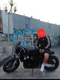 Yamaha fzs 600 (120cv)cafè race