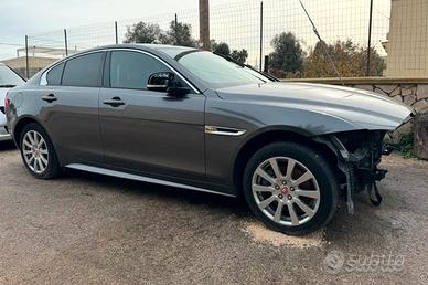 Ricambi Jaguar XE